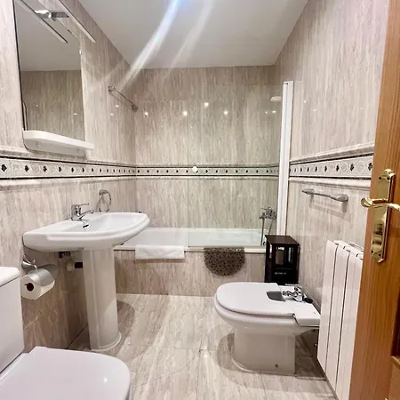 Apartamento Atico De La Catedral Vut-le-830 *