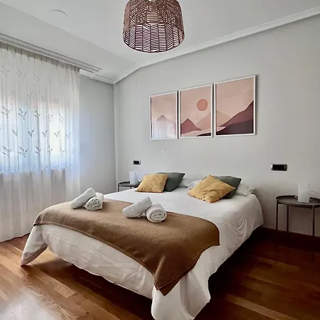 Atico De La Catedral Vut-le-830 Leão