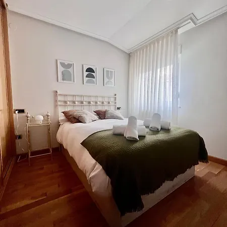 Apartman Atico De La Catedral Vut-le-830